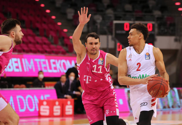 洲足球的潜 洲足球的潜